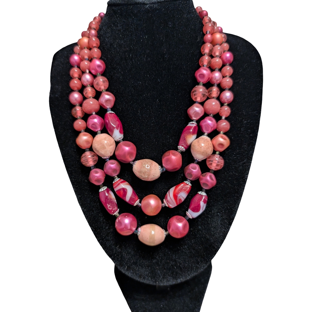 Elegant Pink Beaded Necklace